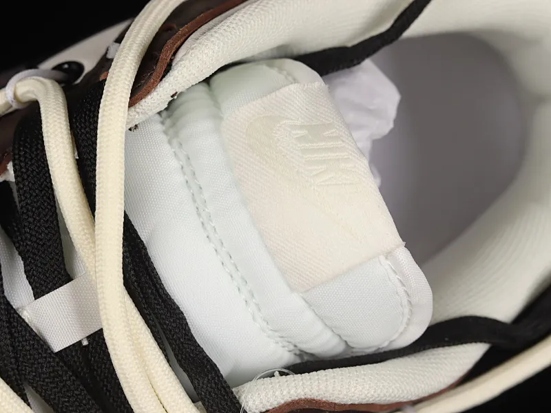 All Categories Nk SB Dunk Series Nk SB Dunk Low Low-top Sneakers Nk Dunk Low "Coconut Milk" Mocha Brown Customized version of deconstructed strap casual sneakers DJ6188-100